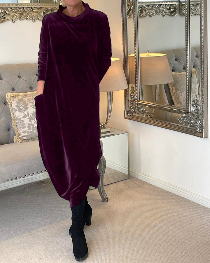 Echoarchiv | Elegantes Samtkleid mit Bauchabdeckung