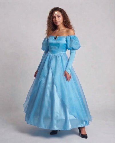 Damen Verzauberndes Ballkleid mit Schimmernden Akzenten Echo Archiv