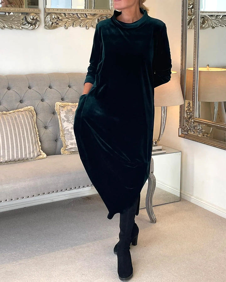 Echoarchiv | Elegantes Samtkleid mit Bauchabdeckung