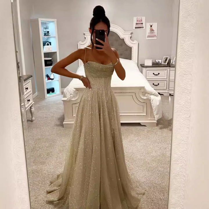 Echoarchiv | Schwingendes Kleid mit Trägern
