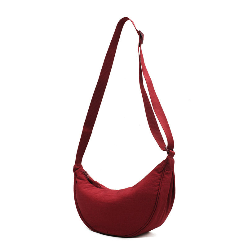 Echoarchiv | Halbmond-Crossbody-Tasche
