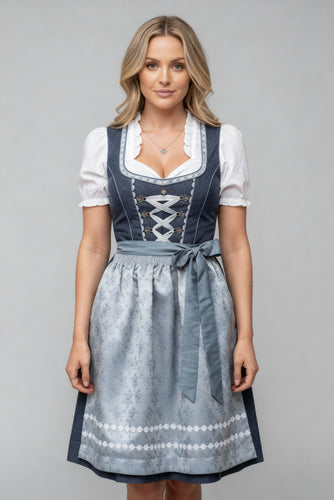 Echoarchiv | Traditionelles Bayerisches Dirndl-Kleid für Damen