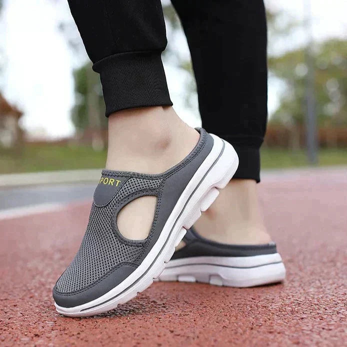 Echoarchiv Damen Slip-On-Pantoletten aus Mesh mit seitlichen Ausschnitten