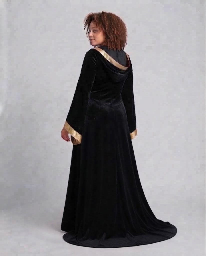 Frauen Elegante Kleid-Robe im mittelalterlichen Stil Echo Archiv