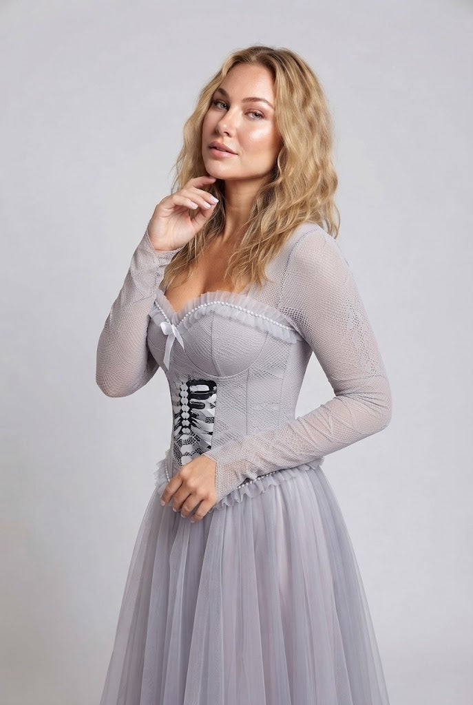 Frauen elegantes Hochzeitskleid Echo Archiv