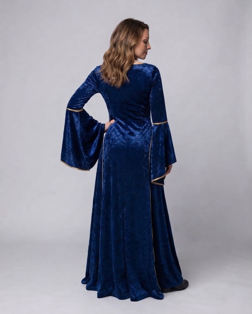 Damen elegantes historisches Kleid mit fließenden Ärmeln Echo Archiv