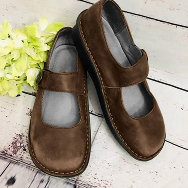 Echoarchiv | Elegante Damenschuhe mit Dekorationen