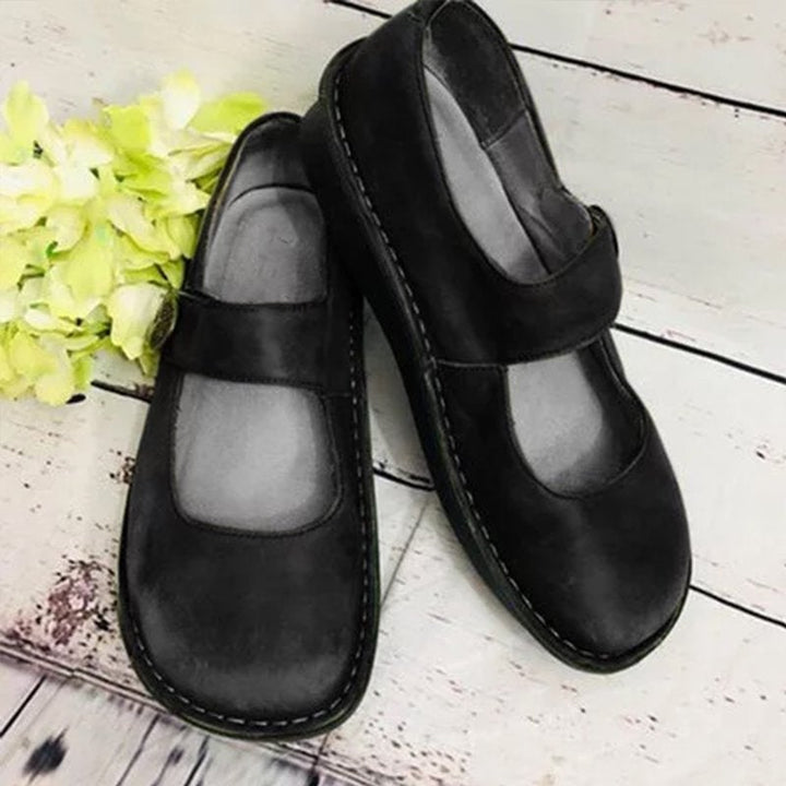 Echoarchiv | Elegante Damenschuhe mit Dekorationen