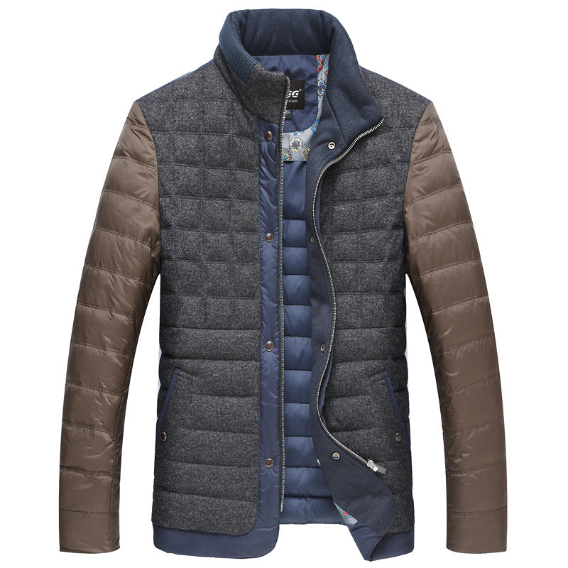 Herren Wattierte Kurzjacke mit Teddykragen und Wappenapplikation – Taviero