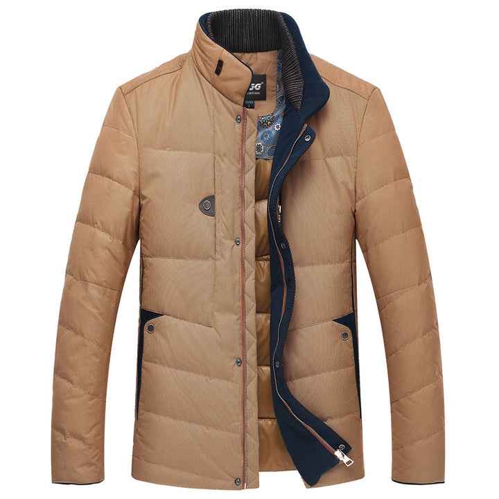 Herren Wattierte Kurzjacke mit Teddykragen und Wappenapplikation – Taviero