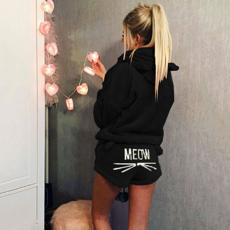 Damen nan kuscheliges zweiteiliges Lounge-Set mit Kapuzenpullover und Shorts mit MEOW-Stickerei Echo Archiv