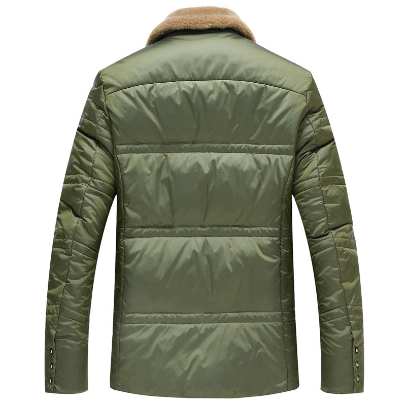 Herren Wattierte Kurzjacke mit Teddykragen und Wappenapplikation – Taviero