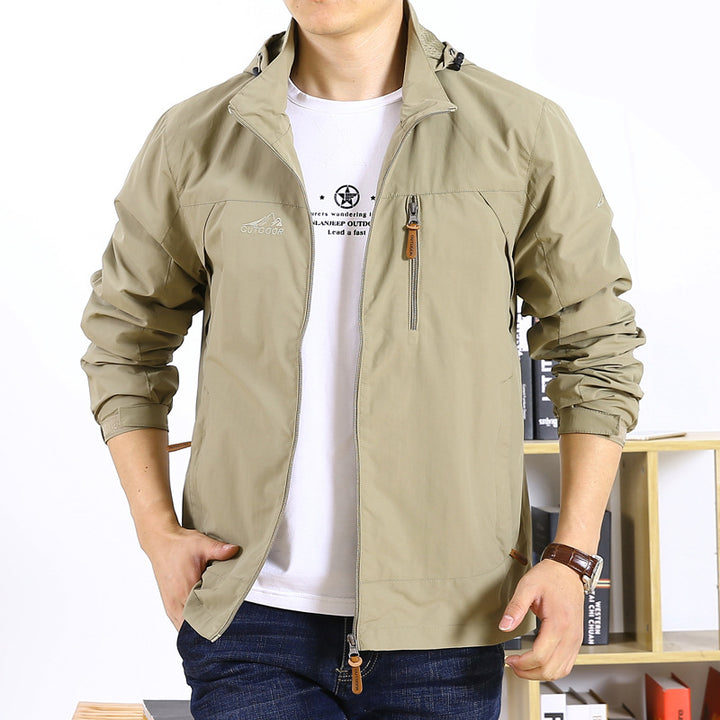Herren leichte wind- und wasserabweisende Softshelljacke mit Kapuze, Brustreißverschluss und verstellbaren Ärmelabschlüssen Echoarchiv