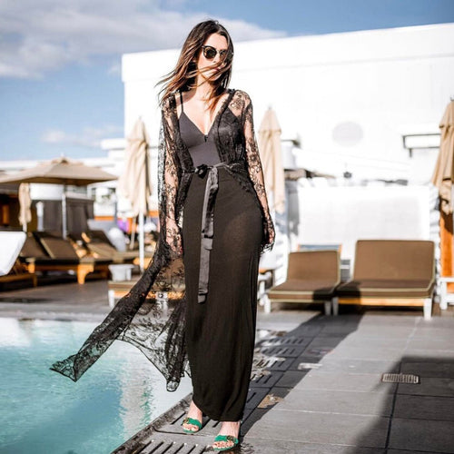 Damen Spitzenkimono mit eleganten Häkelmustern und schwingendem Saum Echo Archiv