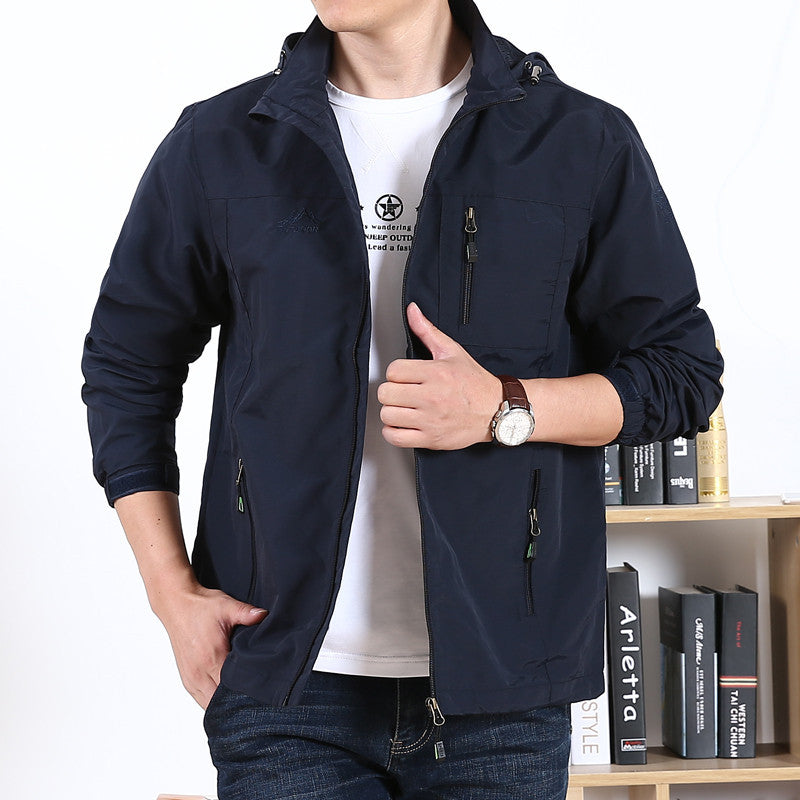 Herren funktionale Outdoor-Jacke mit praktischen Reißverschlusstaschen und atmungsaktivem Gewebe Echoarchiv