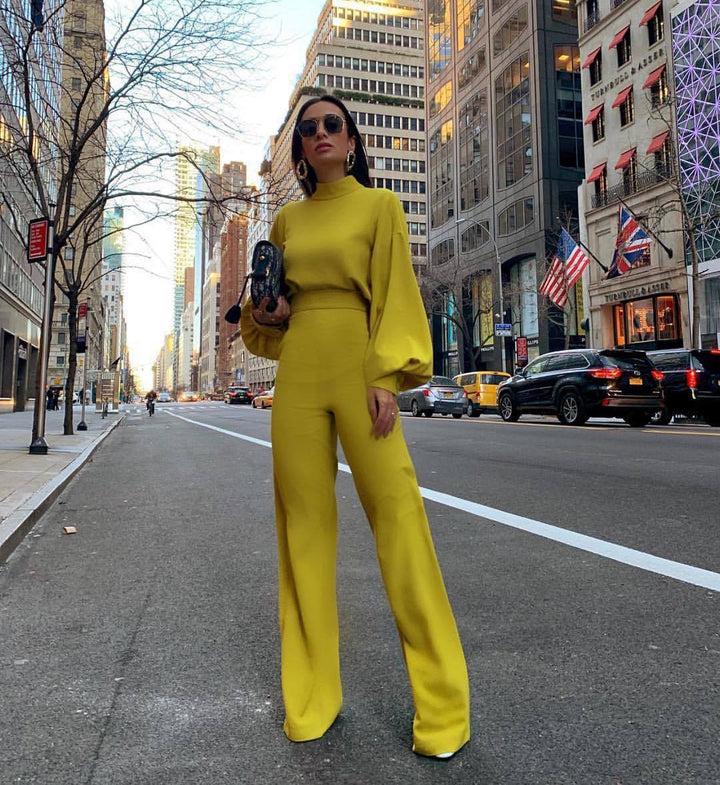 Damen Eleganter Jumpsuit mit weiten Ärmeln und hohem Kragen Echo Archiv