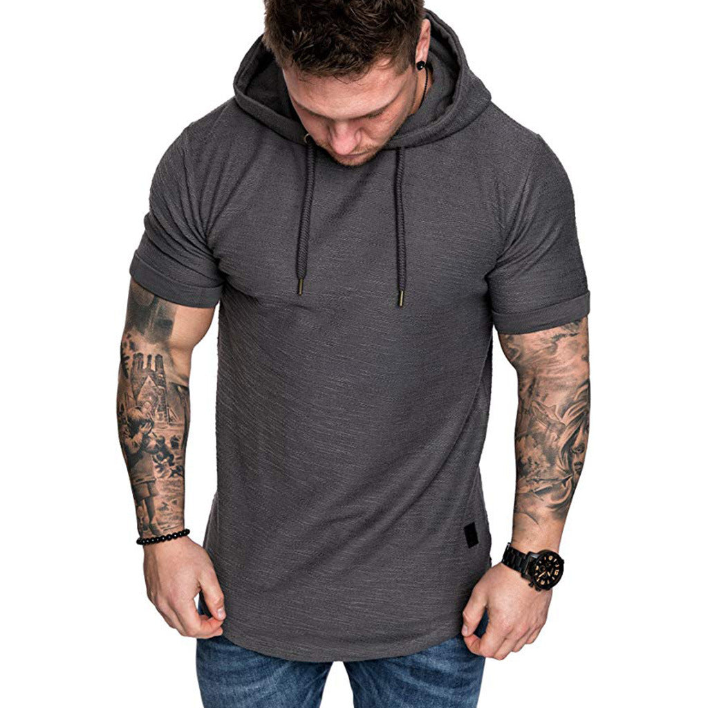 Herren Sportliches T-Shirt mit Kapuze und lässigem Schnitt Echoarchiv