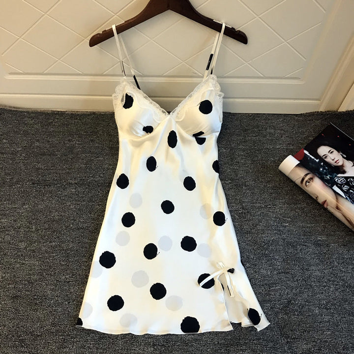 Damen Nachtwäsche Kleid mit Spitzenakzenten und verspielten Punkten Echo Archiv