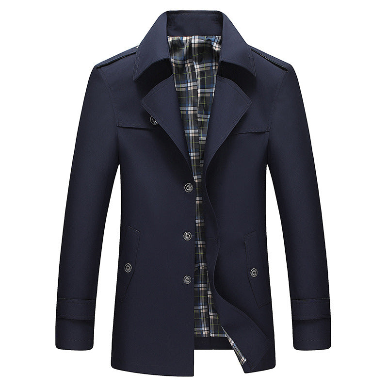 Herren Moderner Kurzmantel im Trenchcoat‑Look mit karierter Innenfütterung und Schulterklappen Echoarchiv