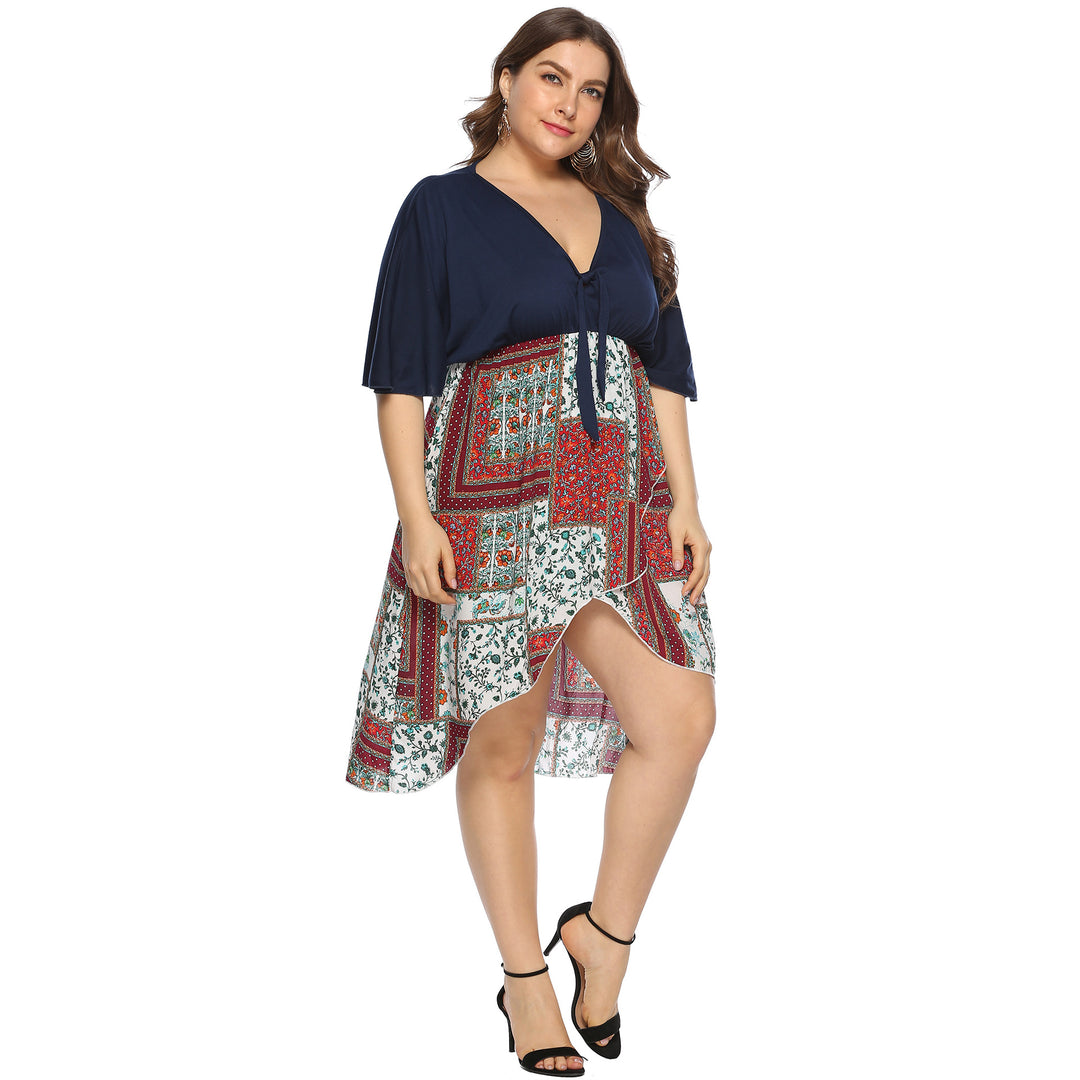 Damen Sommerkleid mit asymmetrischem Saum und floralem Muster Echo Archiv