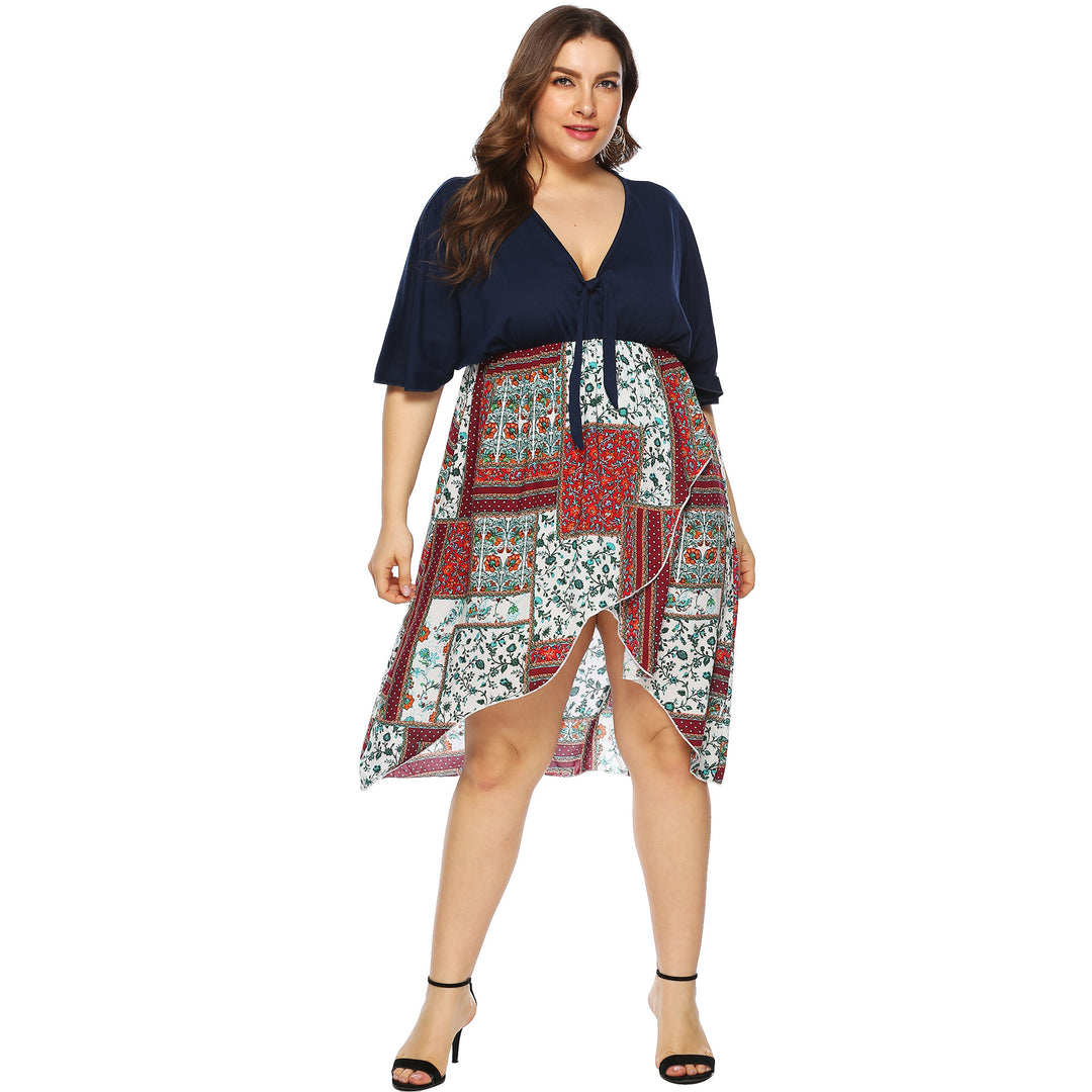 Damen Sommerkleid mit asymmetrischem Saum und floralem Muster Echo Archiv