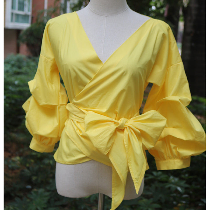 Damen Wickelbluse mit voluminösen Ärmeln Echo Archiv