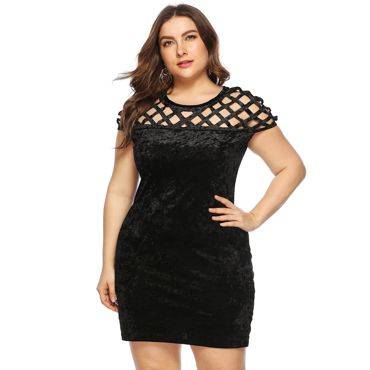 Damen Figurgünstiges Samtkleid mit einzigartigem Netzdesign Echo Archiv