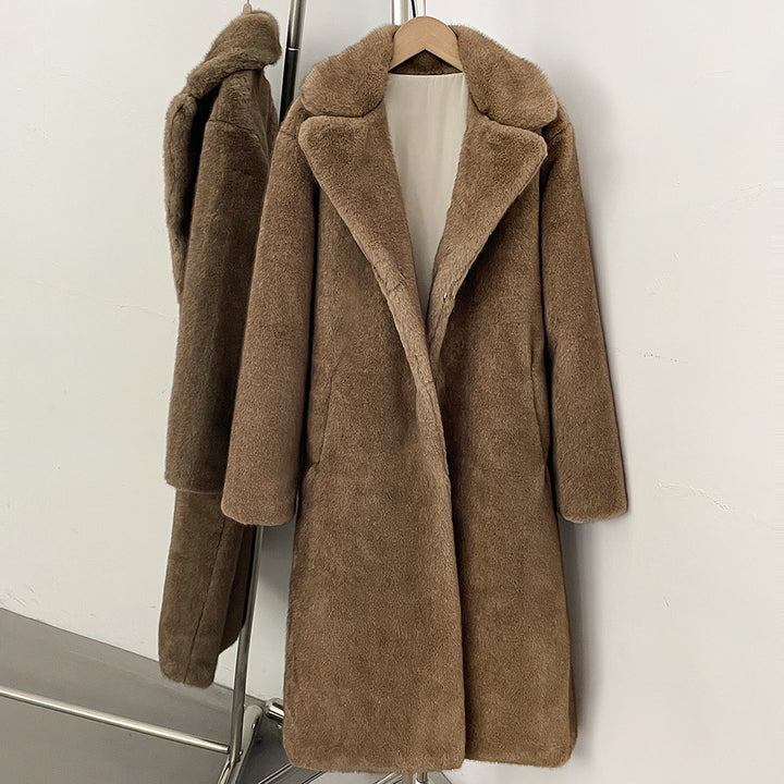 Eleganter Kunstfellmantel mit Reverskragen