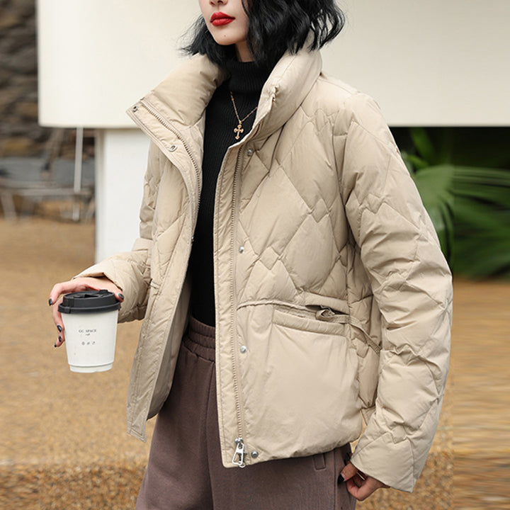Kurze, gefütterte Damen-Daunenjacke
