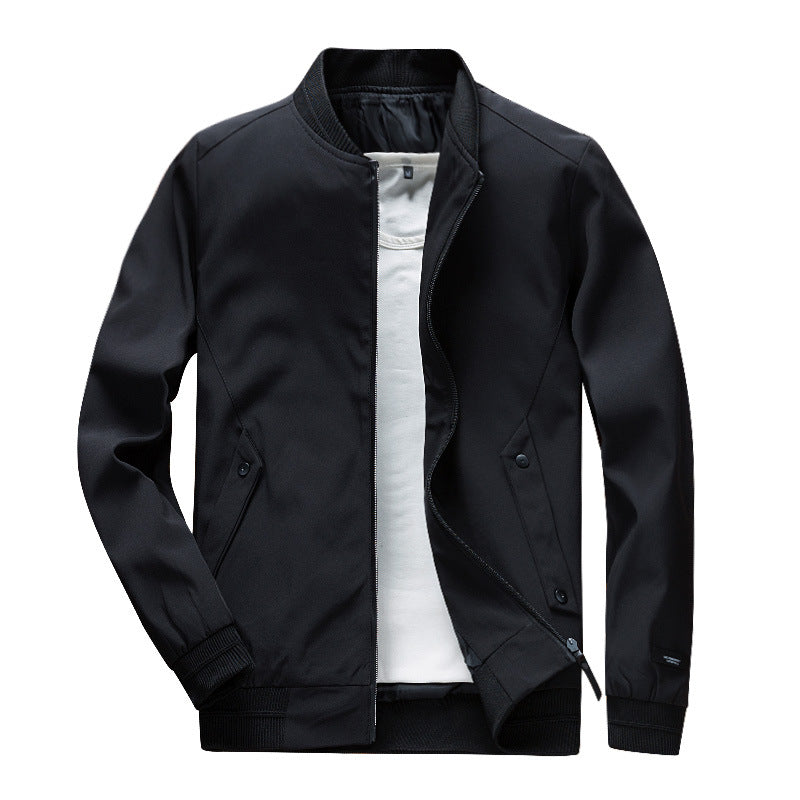 Herren Leichte Urban Bomberjacke mit Rippbündchen, Stehkragen und Druckknopftaschen Echoarchiv