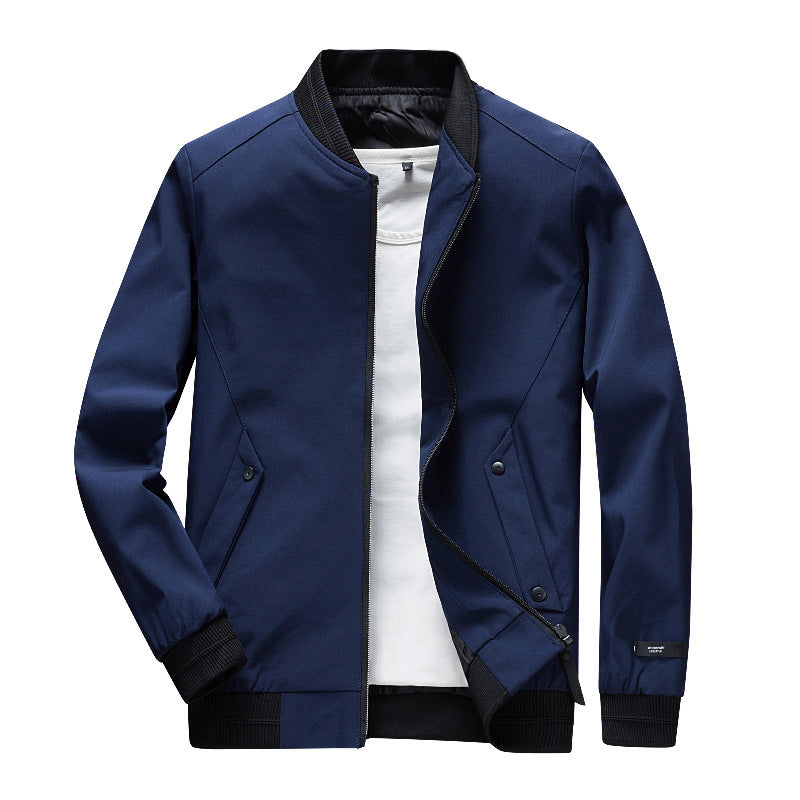Herren Leichte Urban Bomberjacke mit Rippbündchen, Stehkragen und Druckknopftaschen Echoarchiv