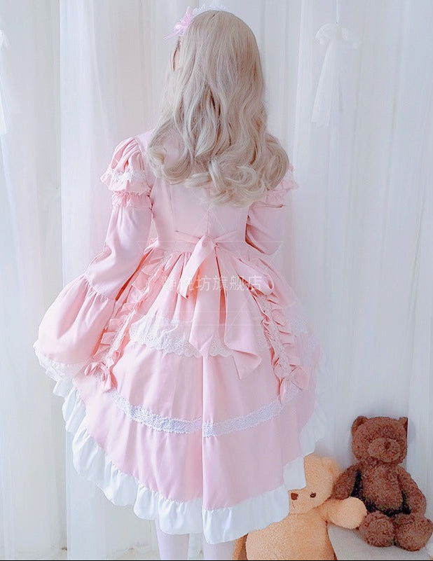 Damen verspieltes Lolita Kleid mit aufwendigen Spitzen- und Rüschendetails Echo Archiv