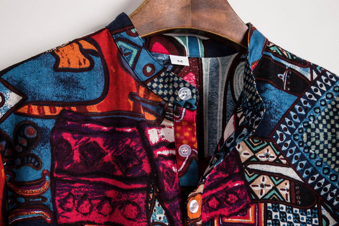 Herren Kurzarmhemd im kreativen Medley-Design mit Stehkragen und Knopfdetails Echoarchiv