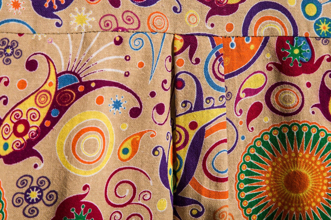 Herren Kurzarmhemd mit kreativem Paisleymuster und modischem Stehkragen Echoarchiv