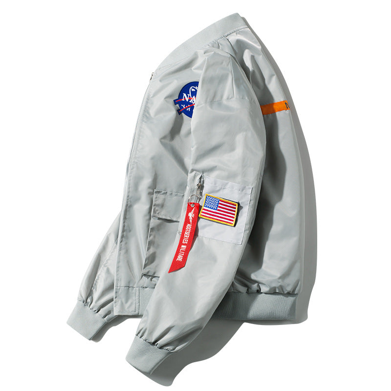 Herren  flugzeuginspirierten leichten Nylon Bomberjacke mit horizontalem Missionsstreifen und gerippten Besätzen Echo Archiv