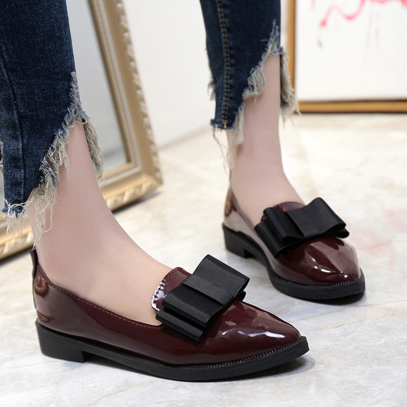 Damen nan elegante Lackslipper mit dekorativer Schleife und gepolstertem Komfortfußbett Echo Archiv