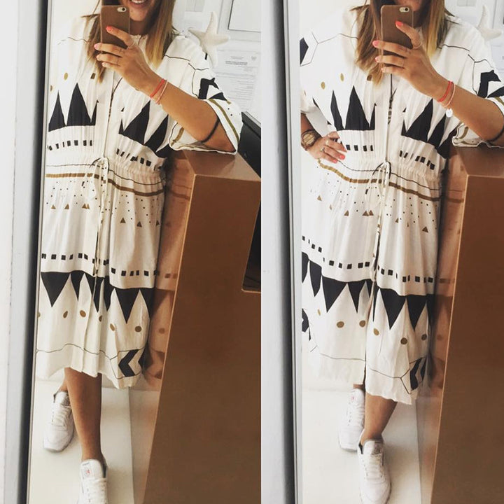Damen Midikleid-Kaftan mit V-Ausschnitt, Tunnelzug-Taillenraffung & grafischem Print – Élara
