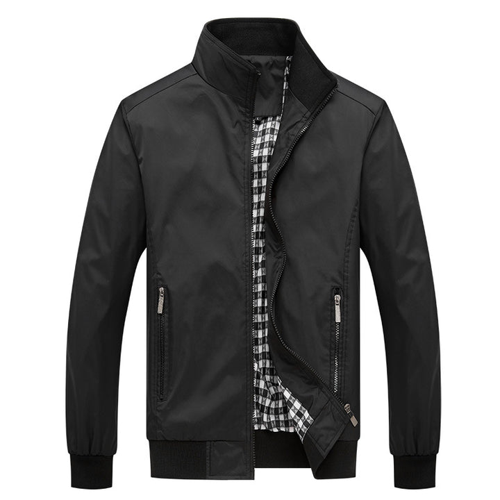 Herren Kurzblouson mit Stehkragen, Karo-Innenfutter und Rippenbündchen Echoarchiv