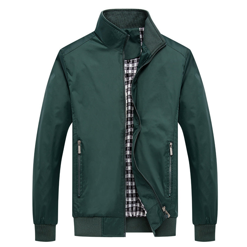 Herren Kurzblouson mit Stehkragen, Karo-Innenfutter und Rippenbündchen Echoarchiv