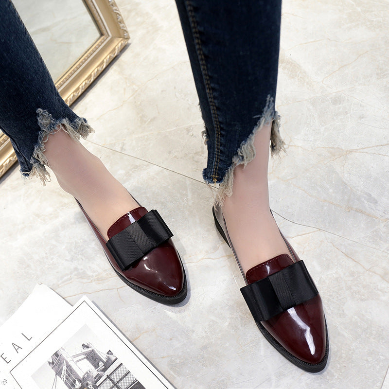 Damen nan elegante Lackslipper mit dekorativer Schleife und gepolstertem Komfortfußbett Echo Archiv
