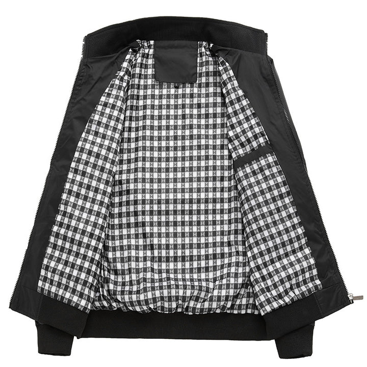 Herren Kurzblouson mit Stehkragen, Karo-Innenfutter und Rippenbündchen Echoarchiv