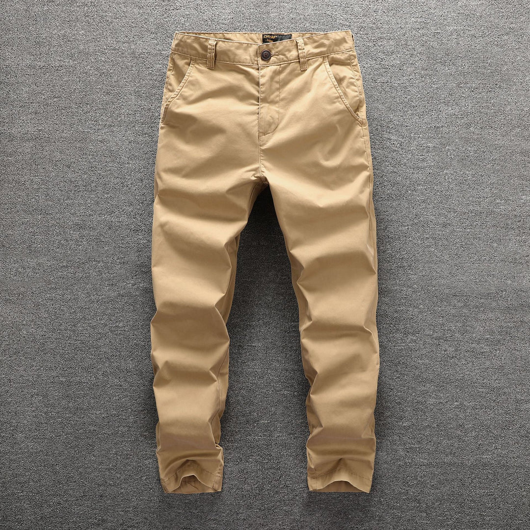 Herren Twill-Hose im Camouflage-Muster mit geradem Schnitt und Gürtelschlaufen Echoarchiv