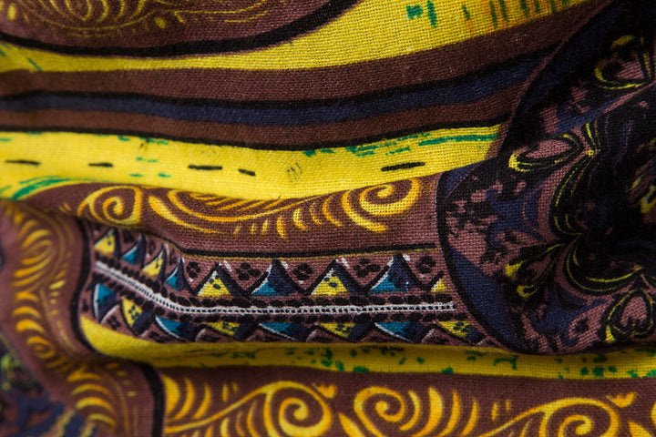 Herren Kurzarmhemd mit kreativem Ethno-Muster und modernem Henley-Ausschnitt Echoarchiv