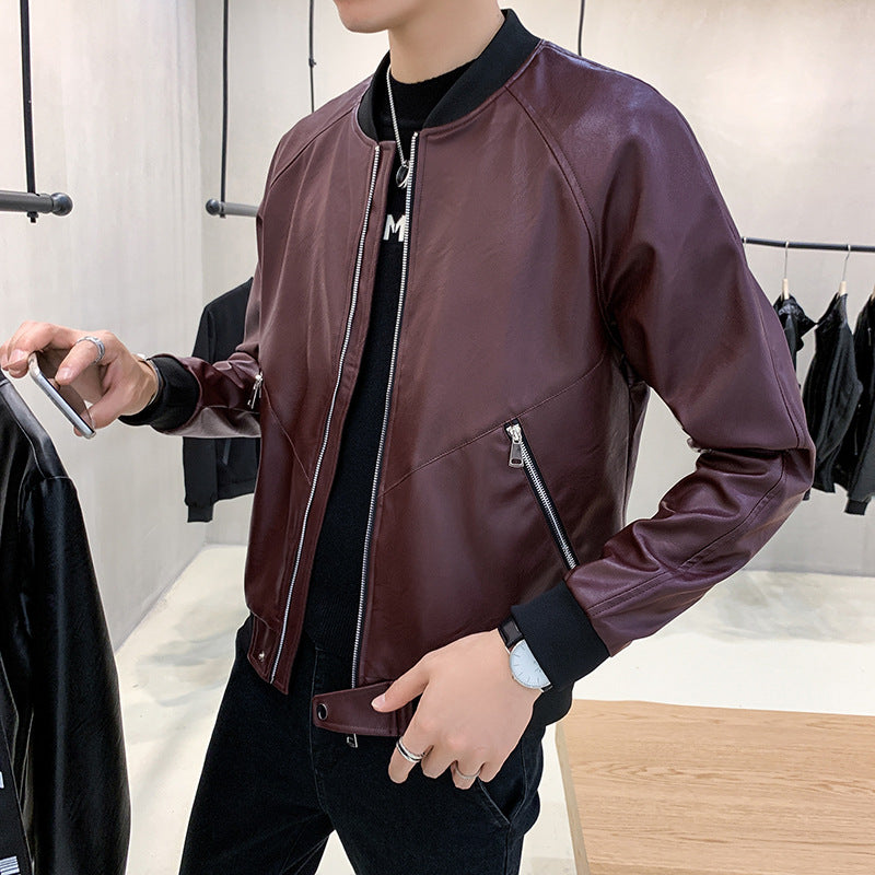 Herren Slim-Fit Kunstleder-Bomberjacke mit asymmetrischer Nahtführung, diagonalem Reißverschlusstaschen-Detail und Rippabschluss Echoarchiv