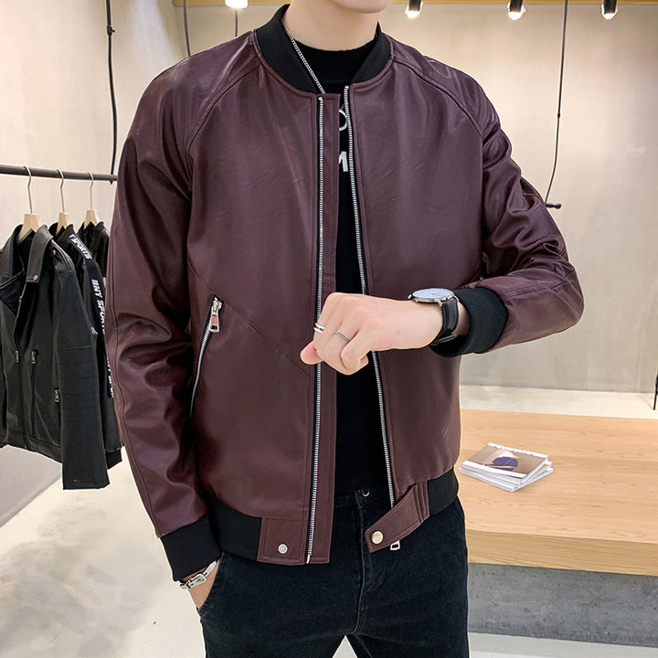 Herren Slim-Fit Kunstleder-Bomberjacke mit asymmetrischer Nahtführung, diagonalem Reißverschlusstaschen-Detail und Rippabschluss Echoarchiv