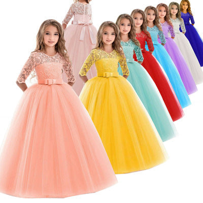 Damen Prinzessinnenkleid mit Spitzenoberteil und Tüllrock Echoarchiv