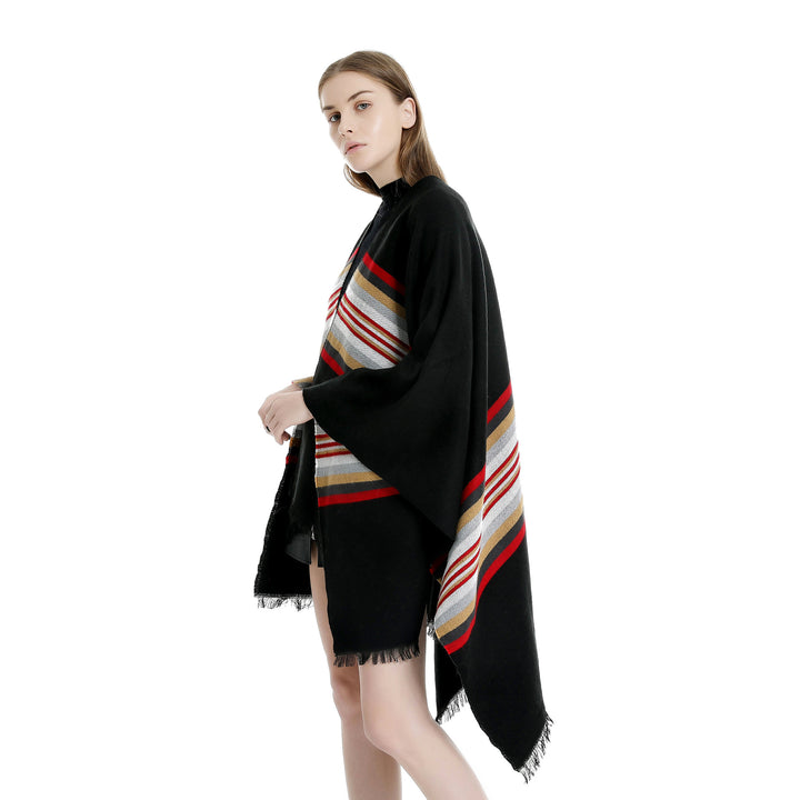 Damen Lässiger Ruana-Poncho aus Wollmix mit asymmetrischem Zipfel und feinem Streifenjacquard – Célinea