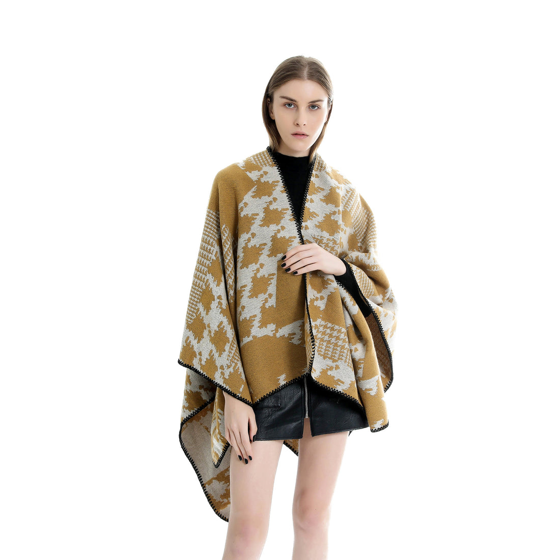 Damen Cape‑Poncho im Ruana‑Schnitt mit dekorativer Kettelkante und zweifarbiger Jacquardstruktur – Montévia
