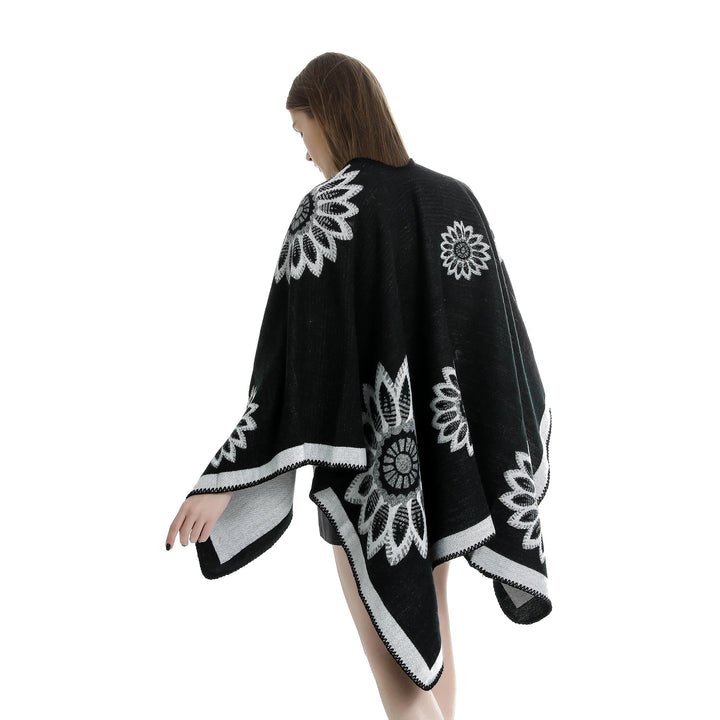 Damen Wollmix‑Ruana mit floraler Intarsienjacquard und offener Kimono‑Silhouette – Veloura