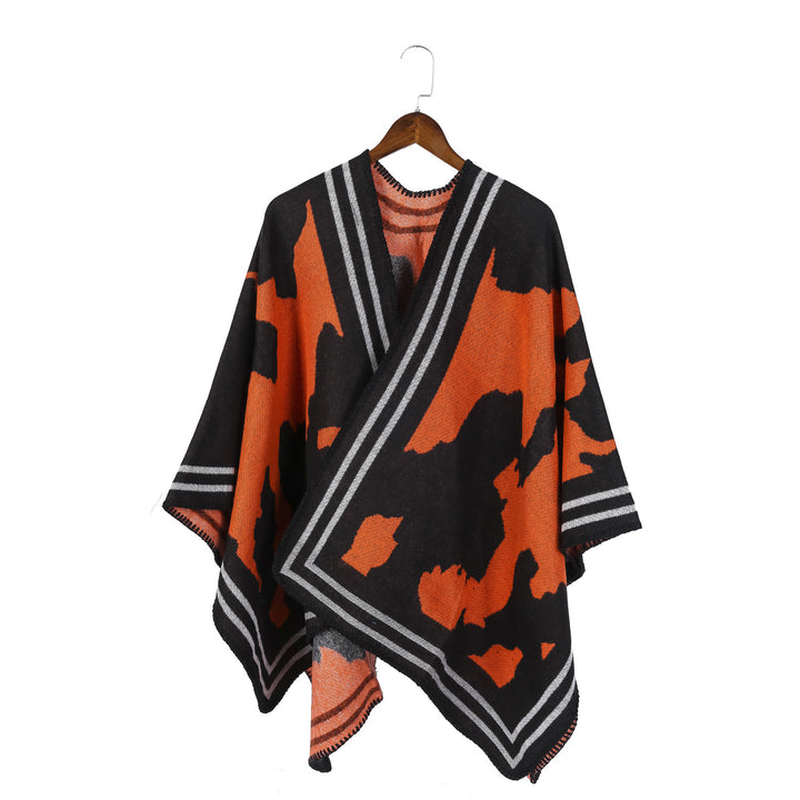 Damen Oversize-Feinstrick-Ruana mit abstraktem Jacquard und kontrastierter Kantenbordüre – Veloura